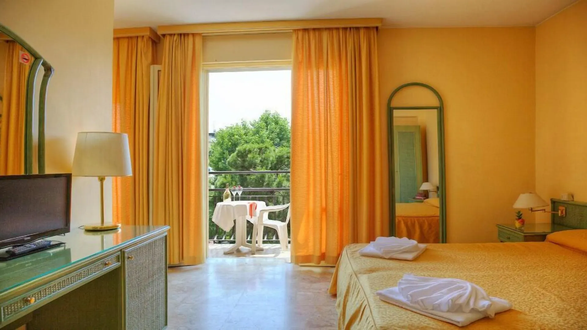 Hotel Amalfi Lido di Jesolo Italia
